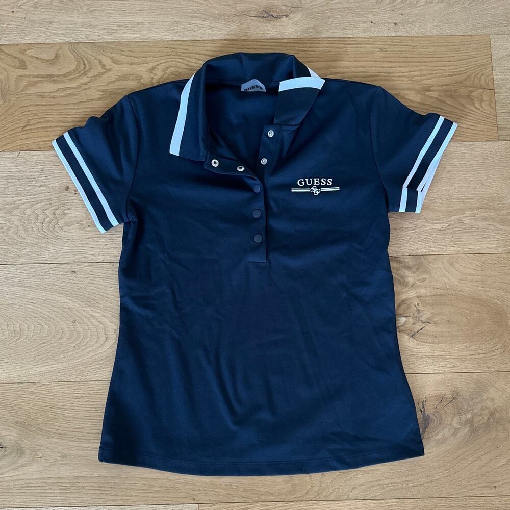 Guess - Eco Arleth Polo Tee in Navy Blue & White